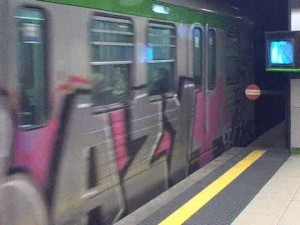 treni grafittati
