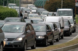 coda- macchine- viabilità Rho-Monza