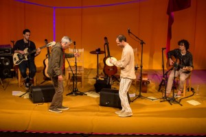 CAETANO MORENO ZECA TOM por Ney Coelho_b