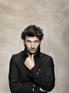 Jonas_Kaufmann_Photo_Gregor_Hohenberg_4.jpg
