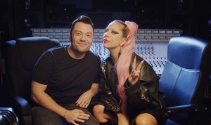 TizianoFerro_LadyGaga_low
