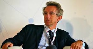 Ministro Gaetano Manfredi