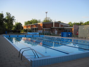 Piscina-estiva-Bollate-36