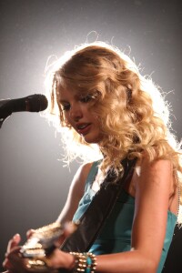 TAYLOR SWIFT_9763